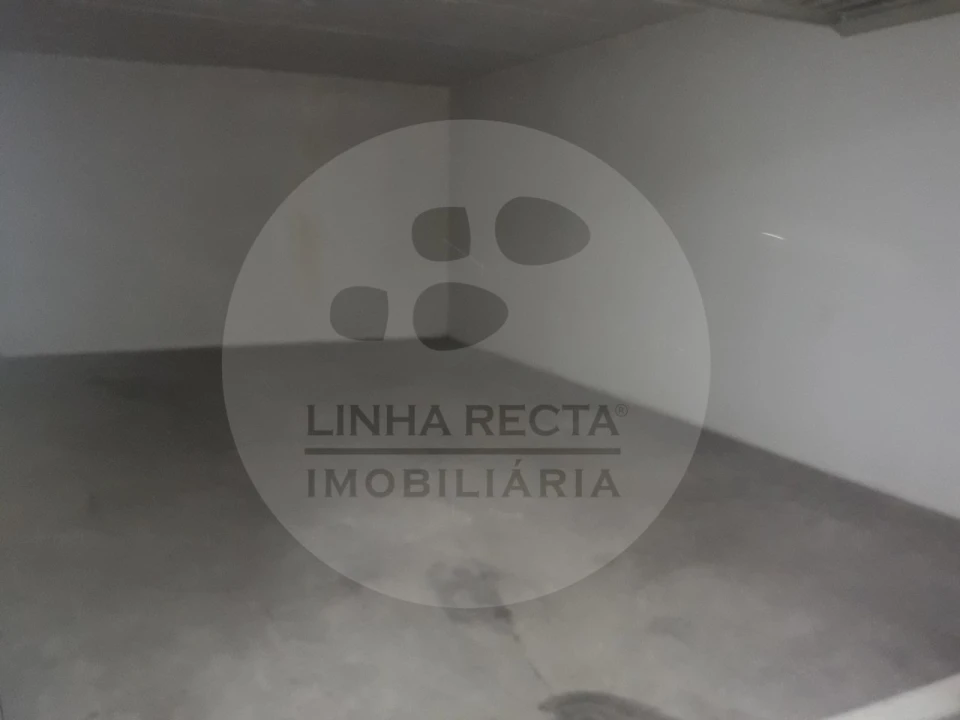Garagem para Arrendamento em União das Freguesias de Setúbal Foto 5