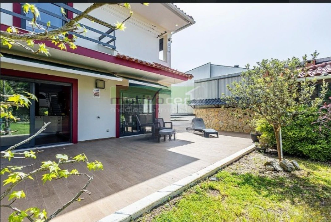 Moradia T3 para Venda em Santa Maria e São Miguel, São Martinho, São Pedro Penaferrim Foto 4