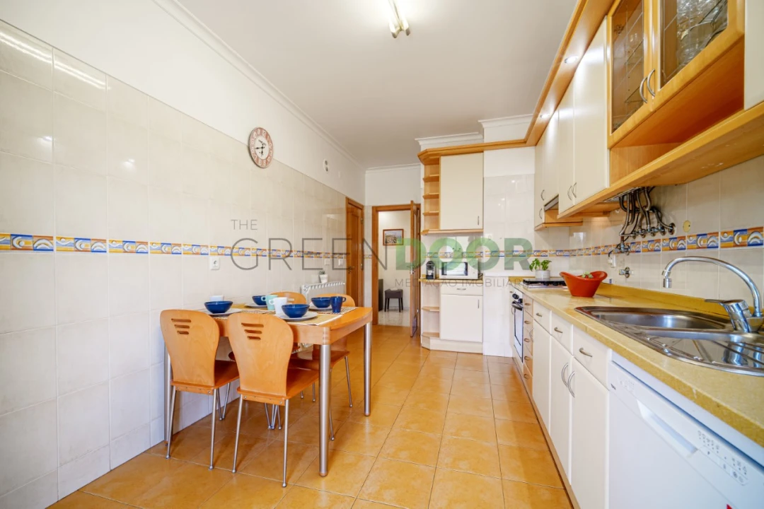 Apartamento T3 para Venda em Amora Foto 5