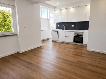 Apartamento T2 para Venda em Venteira