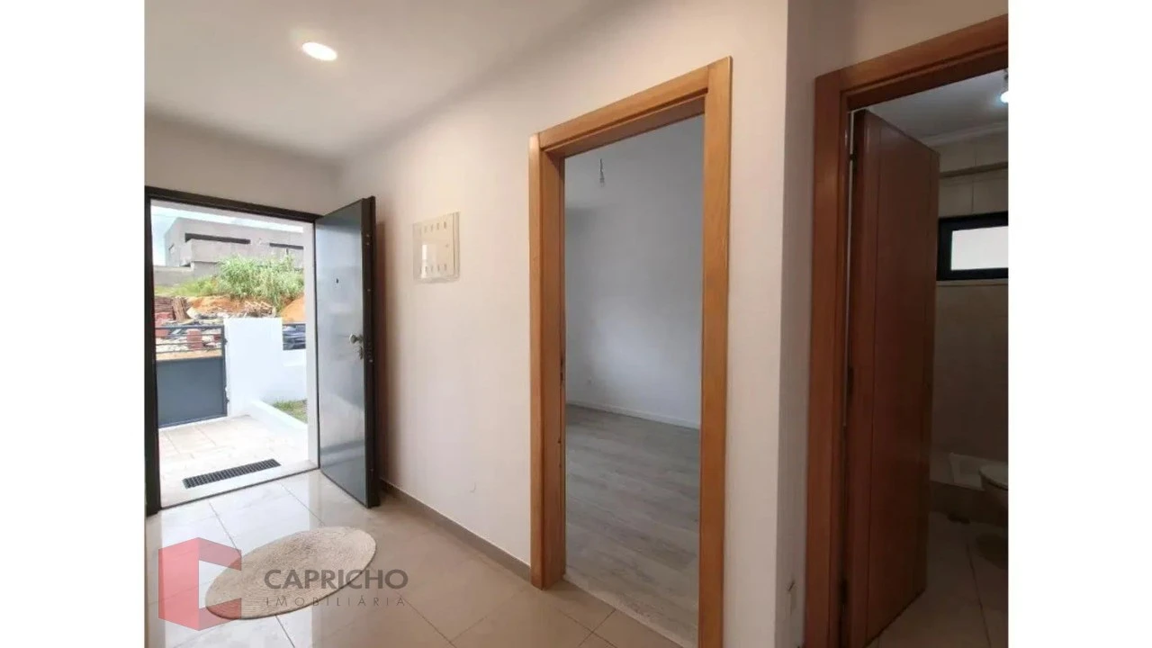 Moradia T5 para Venda em Laranjeiro e Feijó Foto 7