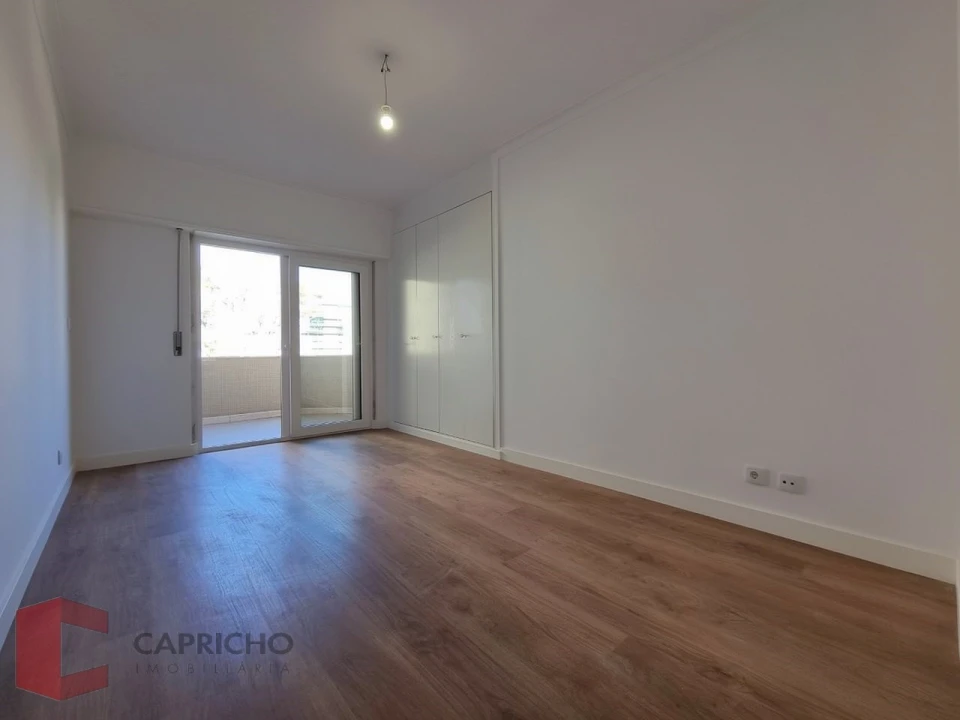 Apartamento T3 para Venda em São Domingos de Benfica Foto 10