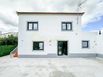 Moradia T4 para Venda em Almancil