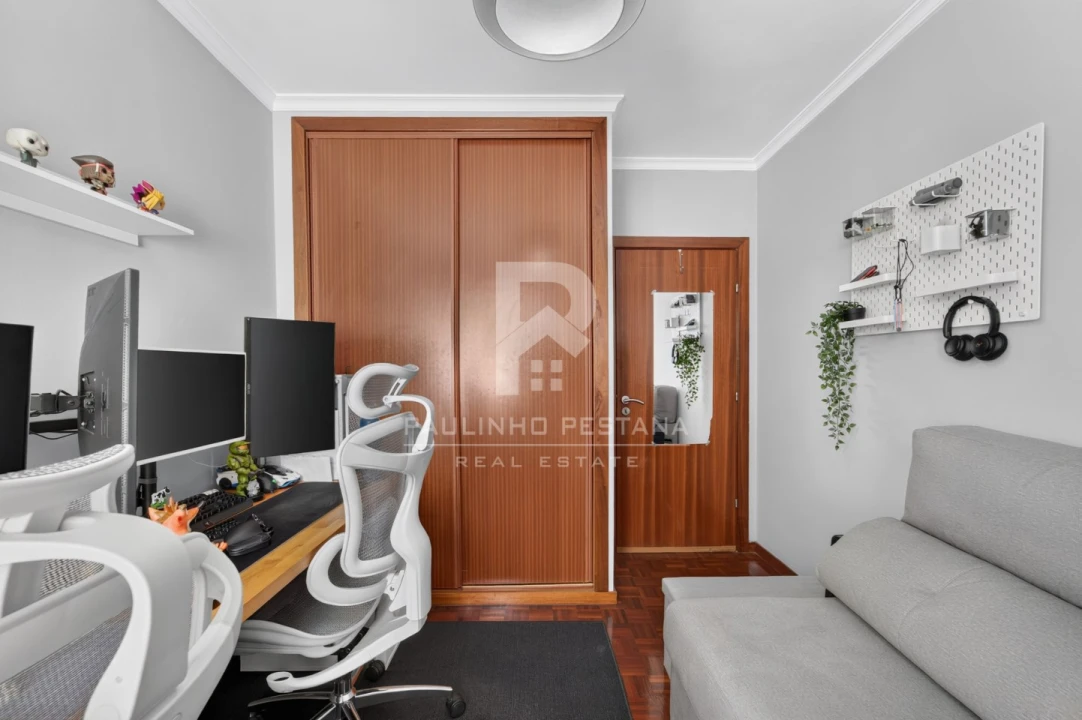 Apartamento T3 para Venda em Santo Antonio Foto 24