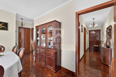 Apartamento T3 para Venda em Santo Antonio