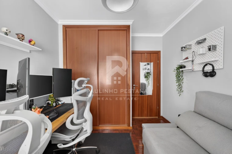 Apartamento T3 para Venda em Santo Antonio Foto 24