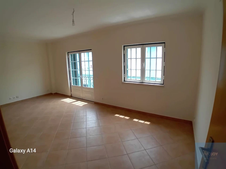 Apartamento T2 para Venda em Marinhais Foto 3