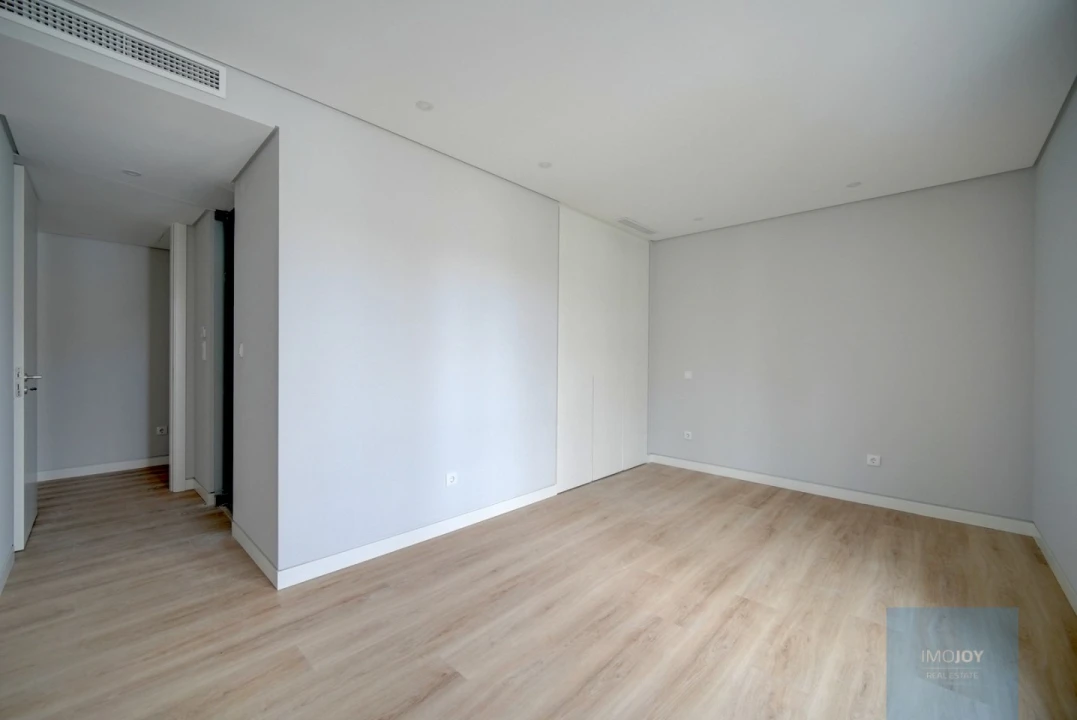 Apartamento T3 para Venda em Carcavelos e Parede Foto 28