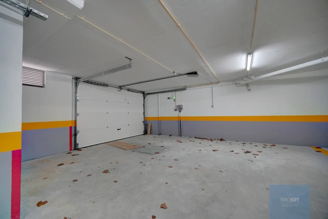 Apartamento T3 para Venda em Carcavelos e Parede Foto 35