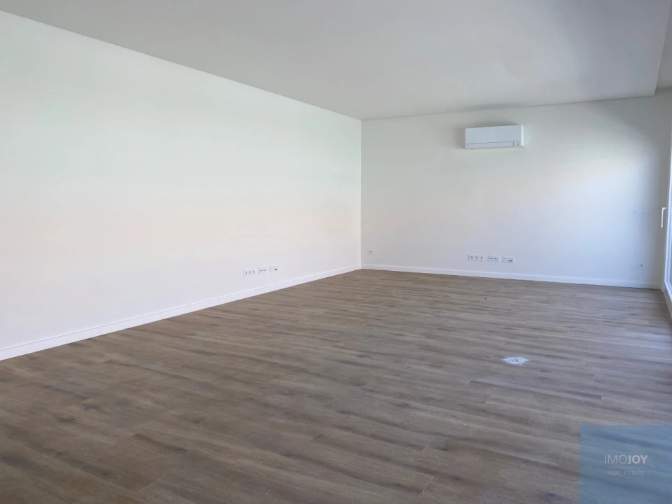 Apartamento T4 para Venda em Almada, Cova da Piedade, Pragal e Cacilhas Foto 5