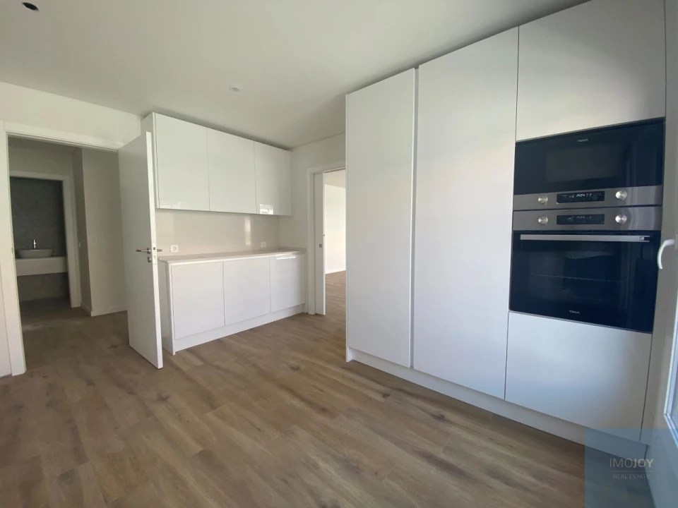 Apartamento T4 para Venda em Almada, Cova da Piedade, Pragal e Cacilhas Foto 6