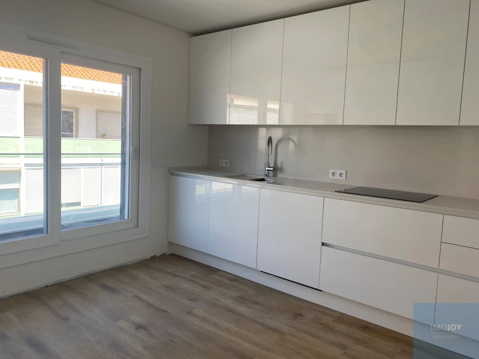 Apartamento T4 para Venda em Almada, Cova da Piedade, Pragal e Cacilhas Foto 9