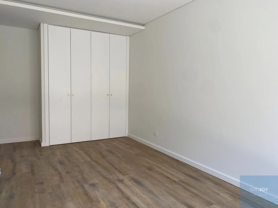 Apartamento T4 para Venda em Almada, Cova da Piedade, Pragal e Cacilhas Foto 11