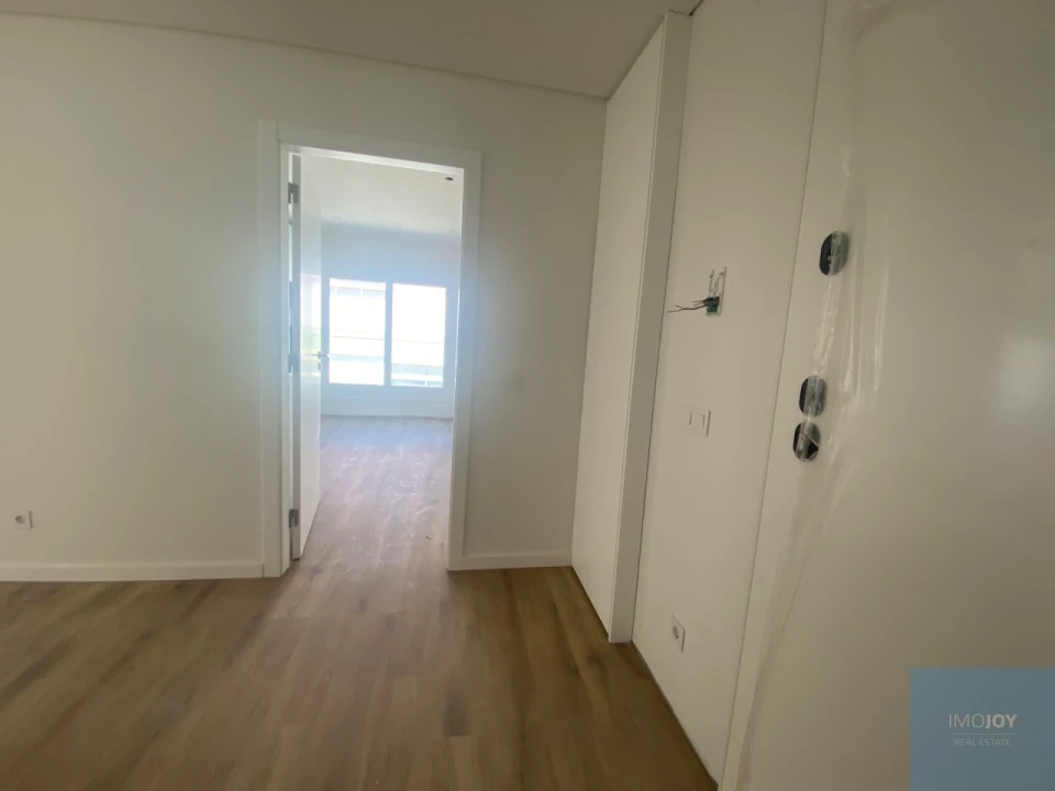 Apartamento T4 para Venda em Almada, Cova da Piedade, Pragal e Cacilhas Foto 32