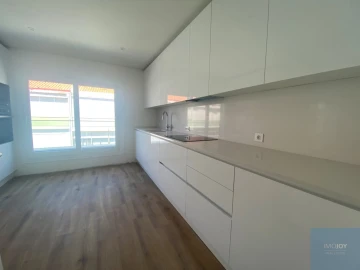 Apartamento T4 para Venda em Almada, Cova da Piedade, Pragal e Cacilhas