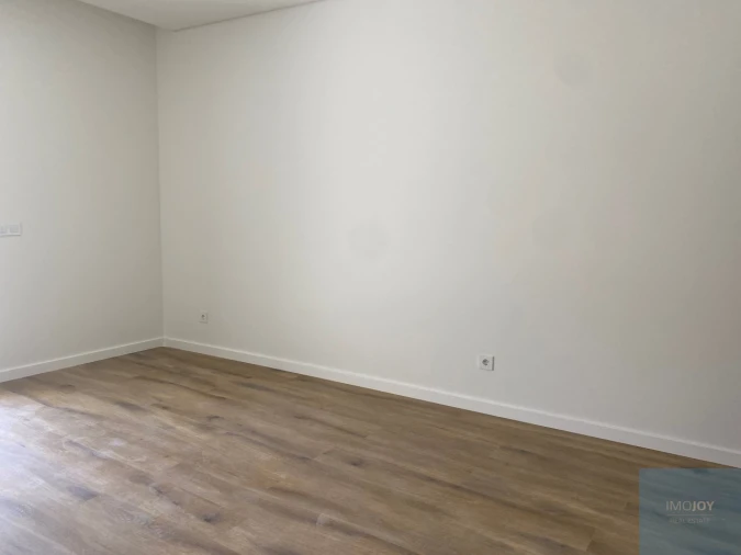 Apartamento T4 para Venda em Almada, Cova da Piedade, Pragal e Cacilhas Foto 16