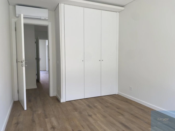 Apartamento T4 para Venda em Almada, Cova da Piedade, Pragal e Cacilhas Foto 22