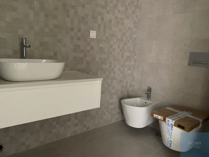 Apartamento T4 para Venda em Almada, Cova da Piedade, Pragal e Cacilhas Foto 24