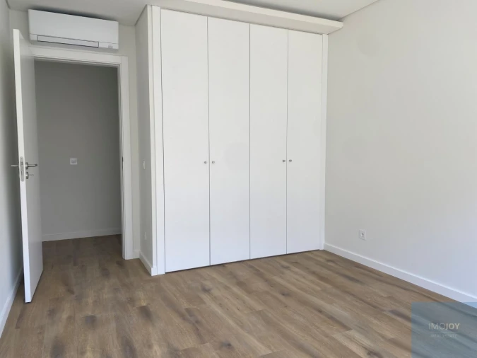 Apartamento T4 para Venda em Almada, Cova da Piedade, Pragal e Cacilhas Foto 28