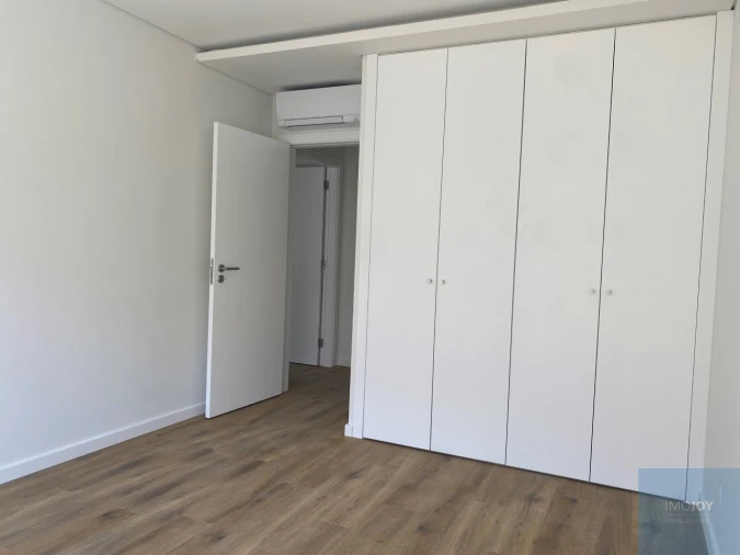 Apartamento T4 para Venda em Almada, Cova da Piedade, Pragal e Cacilhas Foto 29