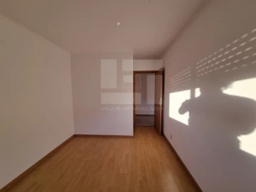 Apartamento T2 para Venda em Mina de Água