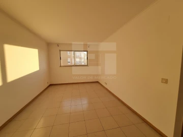 Apartamento T2 para Venda em Mina de Água