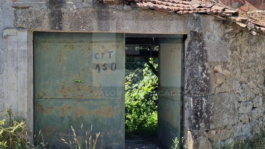 Moradia T2 para Venda em Campo de Besteiros