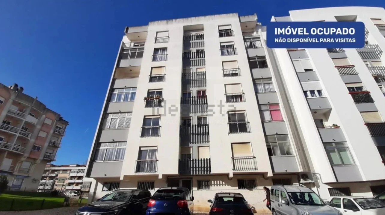 Apartamento T3 para Venda em Rio de Mouro Foto 1