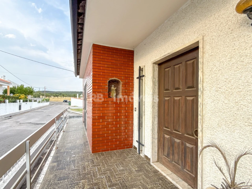 Moradia T3 para Venda em Vila Nova da Barquinha Foto 32