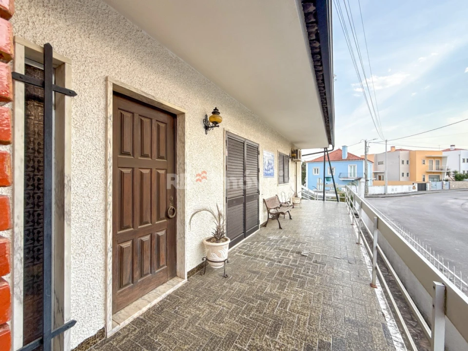 Moradia T3 para Venda em Vila Nova da Barquinha Foto 7