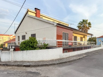Moradia T3 para Venda em Vila Nova da Barquinha