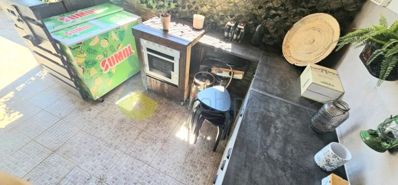 Moradia T4 para Venda em Quelfes