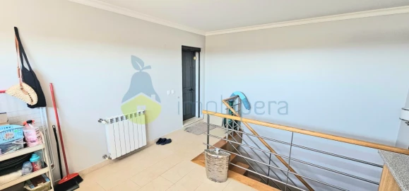 Moradia T4 para Venda em Quelfes