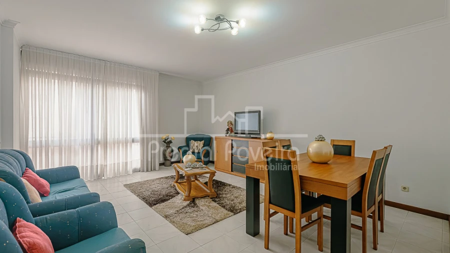 Apartamento T2 para Venda em Aver-O-Mar, Amorim e Terroso