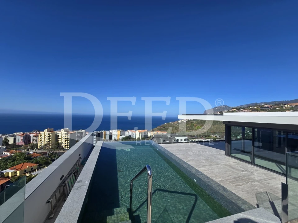 Apartamento T4 para Venda em São Martinho Foto 1