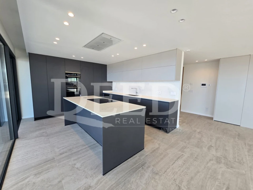 Apartamento T4 para Venda em São Martinho Foto 14