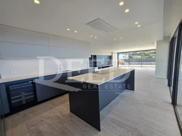 Apartamento T4 para Venda em São Martinho