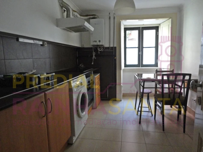 Quarto para Arrendamento em Sé Nova, Santa Cruz, Almedina e São Bartolomeu Foto 5