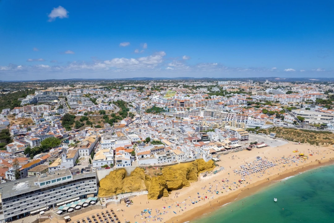 Quinta T1 para Venda em Albufeira e Olhos de Água Foto 2