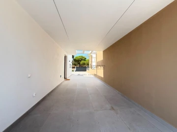 Moradia T3 para Venda em Quarteira