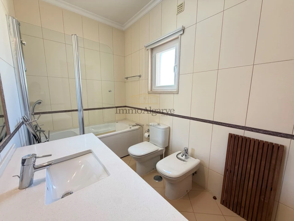 Moradia T3 para Venda em Albufeira e Olhos de Água Foto 26