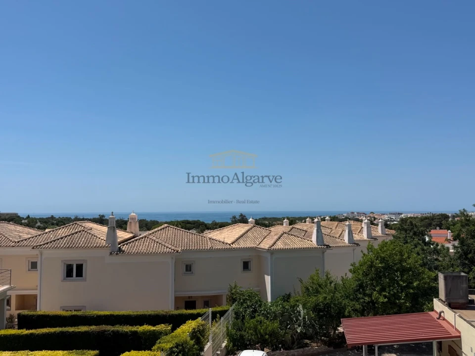 Moradia T3 para Venda em Albufeira e Olhos de Água Foto 32