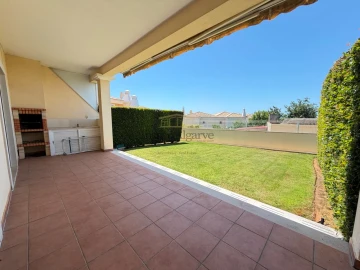 Moradia T3 para Venda em Albufeira e Olhos de Água