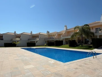 Moradia T3 para Venda em Albufeira e Olhos de Água