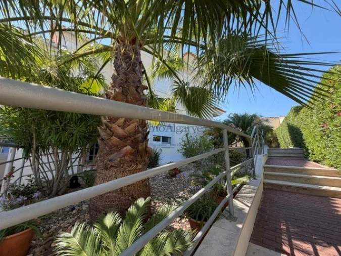 Moradia T3 para Venda em Albufeira e Olhos de Água Foto 4