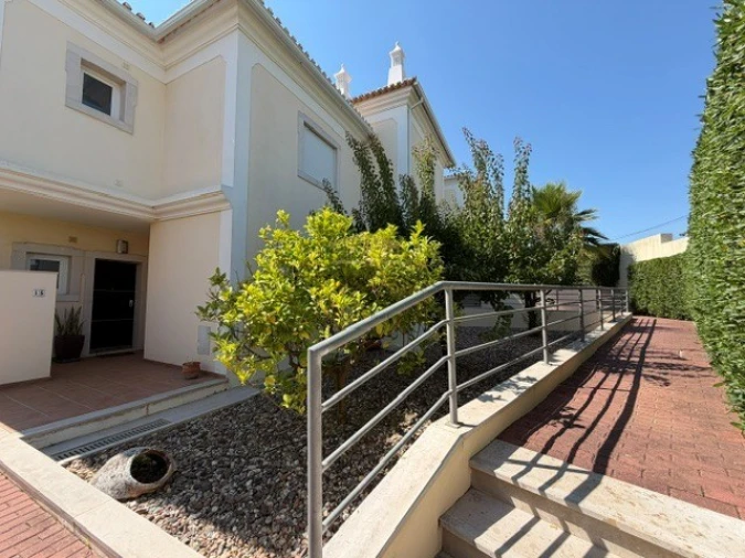 Moradia T3 para Venda em Albufeira e Olhos de Água Foto 38