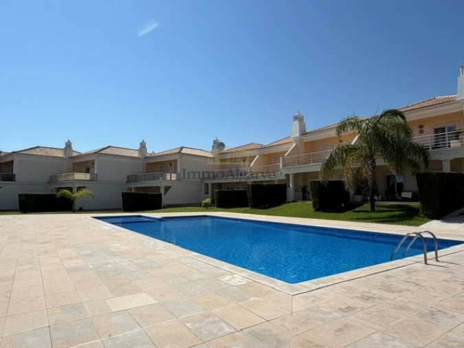 Moradia T3 para Venda em Albufeira e Olhos de Água Foto 41