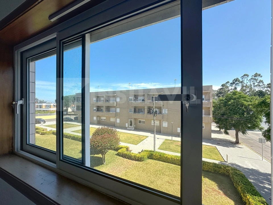 Apartamento T3 para Venda em Retorta e Tougues Foto 23