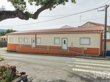Moradia T3 para Venda em Benedita