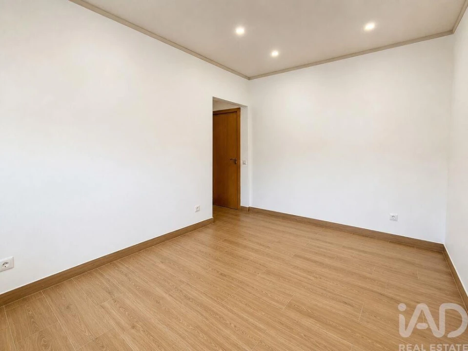 Moradia T3 para Venda em Benedita Foto 11
